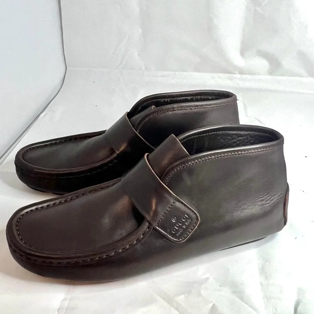 Gucci Italian Leather Loafers with Artisan Whipstitch Detail - Size 37.5 / 7.5 - Picture 8 of 11